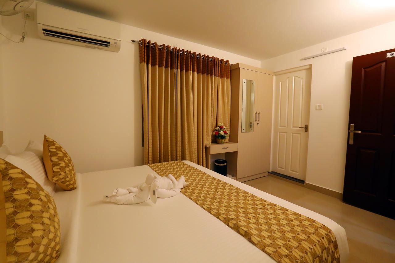 Hotel Swarna Residency Kochi 외부 사진