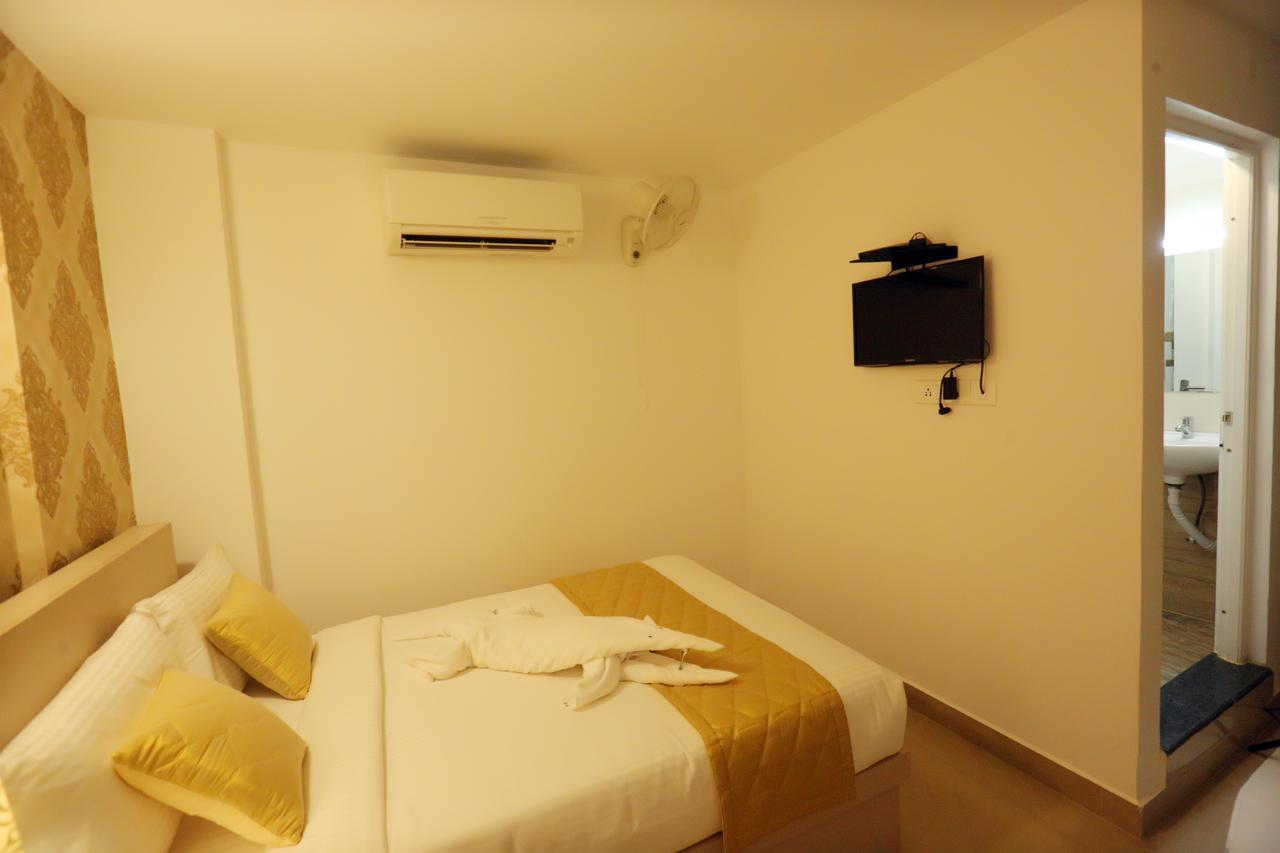 Hotel Swarna Residency Kochi 외부 사진